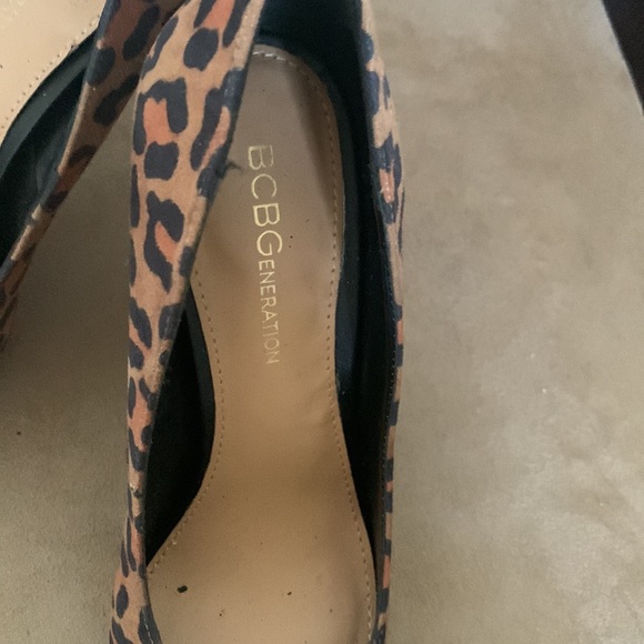 Ladies animal design shoes - Picture 2 of 5